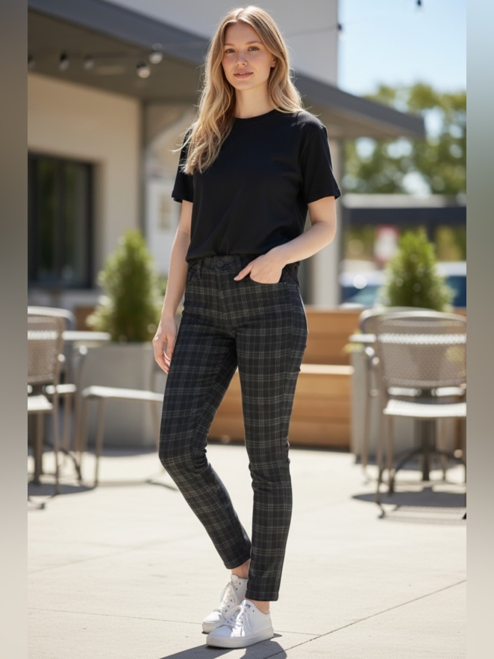 Liverpool Los Angeles Plaid
Skinny Pants Size 10/30